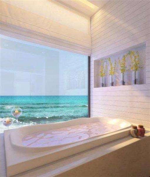 Casa para Venda em Angra Dos Reis / RJ no bairro Portobello